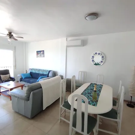 - Casa De Familia Nerja