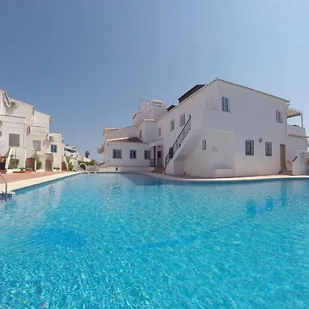 - Casa De Familia * Nerja