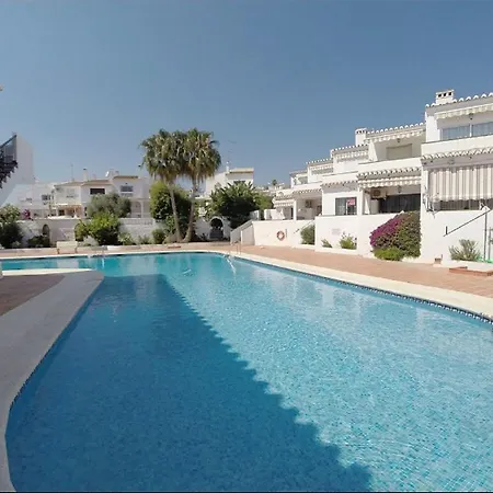 - Casa De Familia Holiday home *