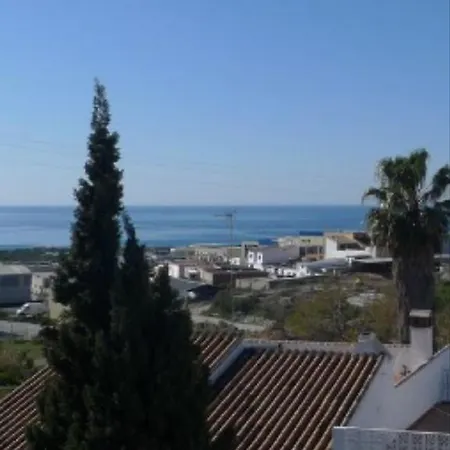 - Casa De Familia Nerja