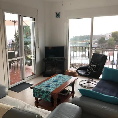 - Casa De Familia Nerja